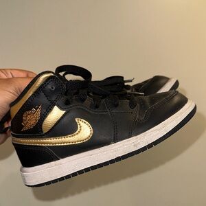 Nike Kids Black and Gold Air Jordan Style Sneakers
